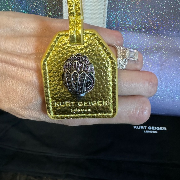 Kurt Geiger London
Medium Vinyl Rainbow Shimmer Southbank Tote - Picture 6 of 7